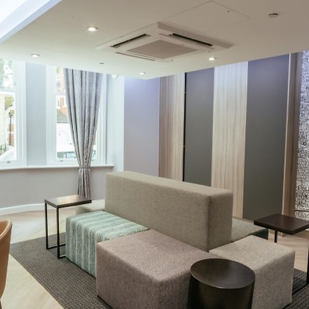 Oliver Plaza Hotel London Bagian luar foto