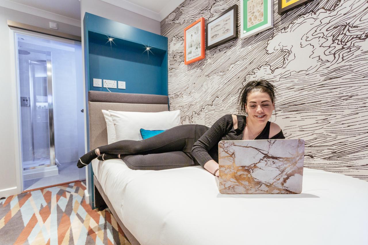 Oliver Plaza Hotel London Bagian luar foto