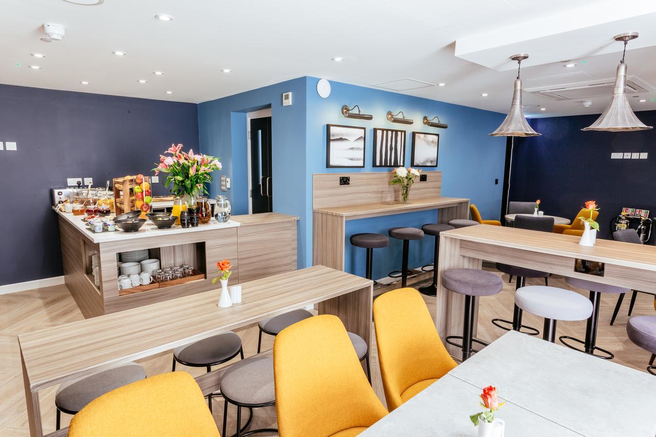 Oliver Plaza Hotel London Bagian luar foto